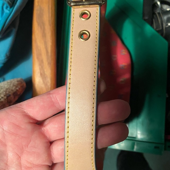 Gently used Dooney & Bourke handbag - Picture 6 of 6